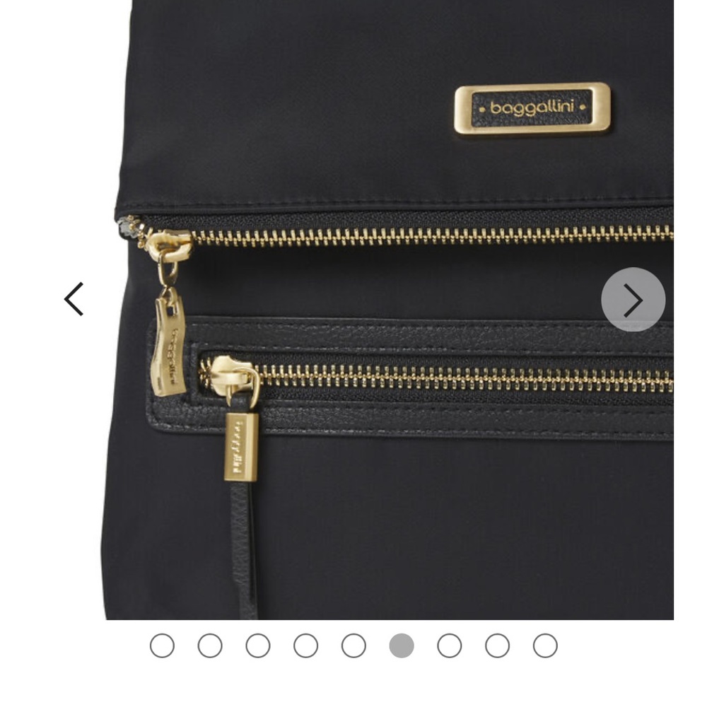 Like new Julie Slim baggalini black/ gold crossbody